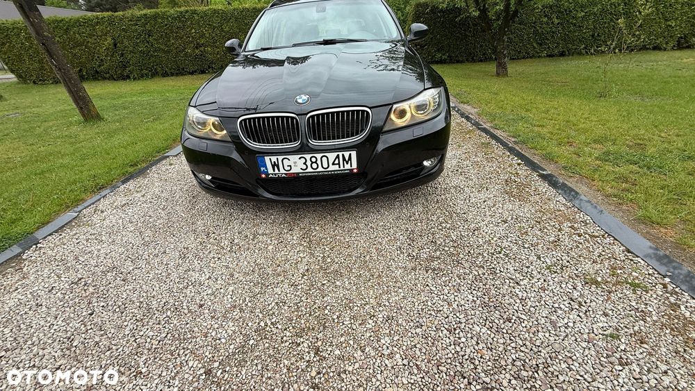 BMW Seria 3 325i xDrive Edition Exclusive - 19