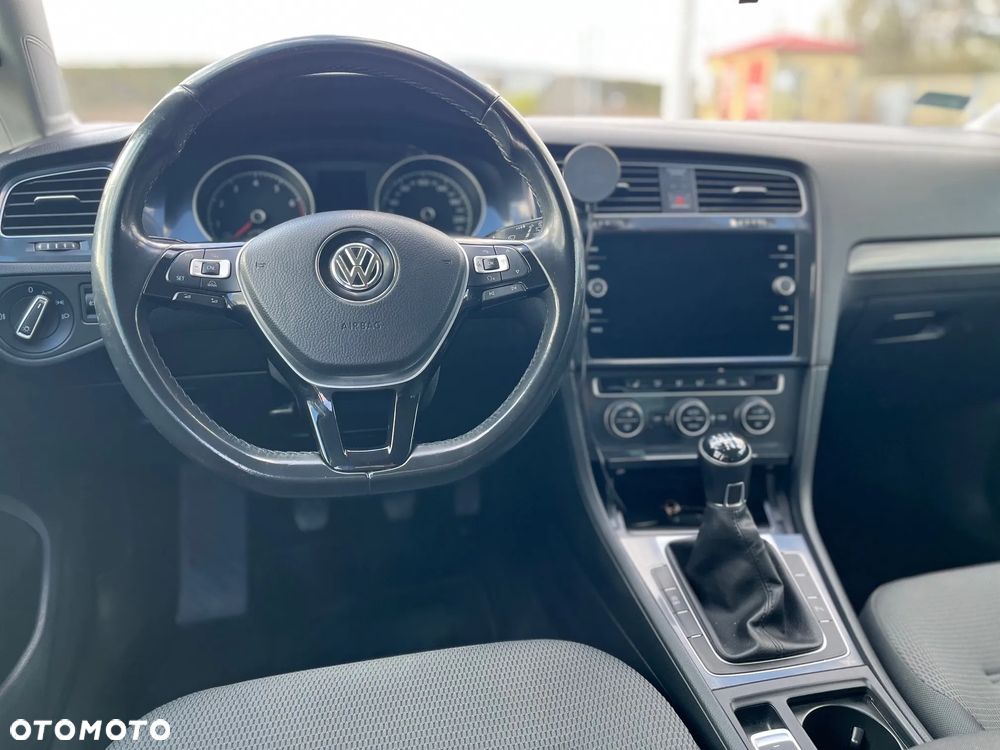Volkswagen Golf 1.4 TSI BMT Comfortline - 12
