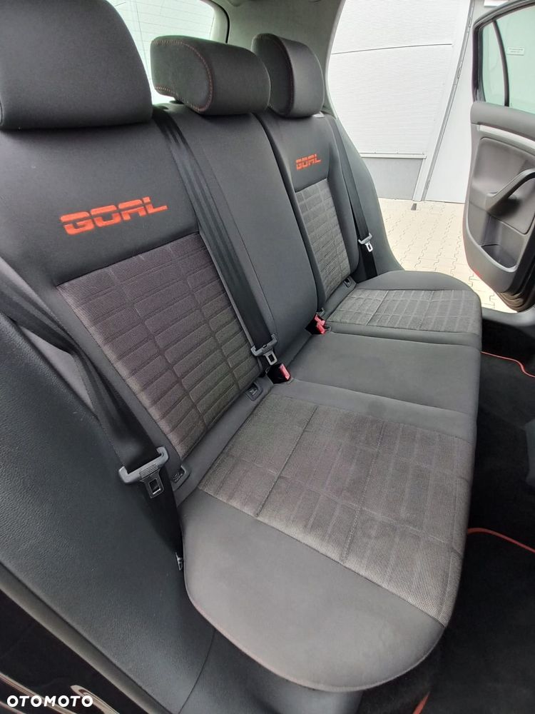 Volkswagen Golf 1.9 TDI Goal - 32