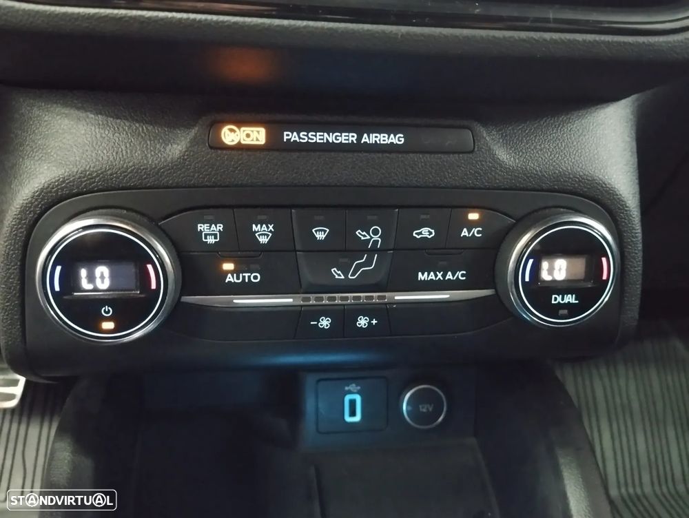 Ford Focus 1.0 EcoBoost ST-Line Aut. - 30