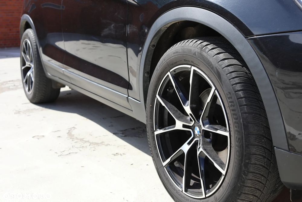 BMW X3 xDrive20i - 20