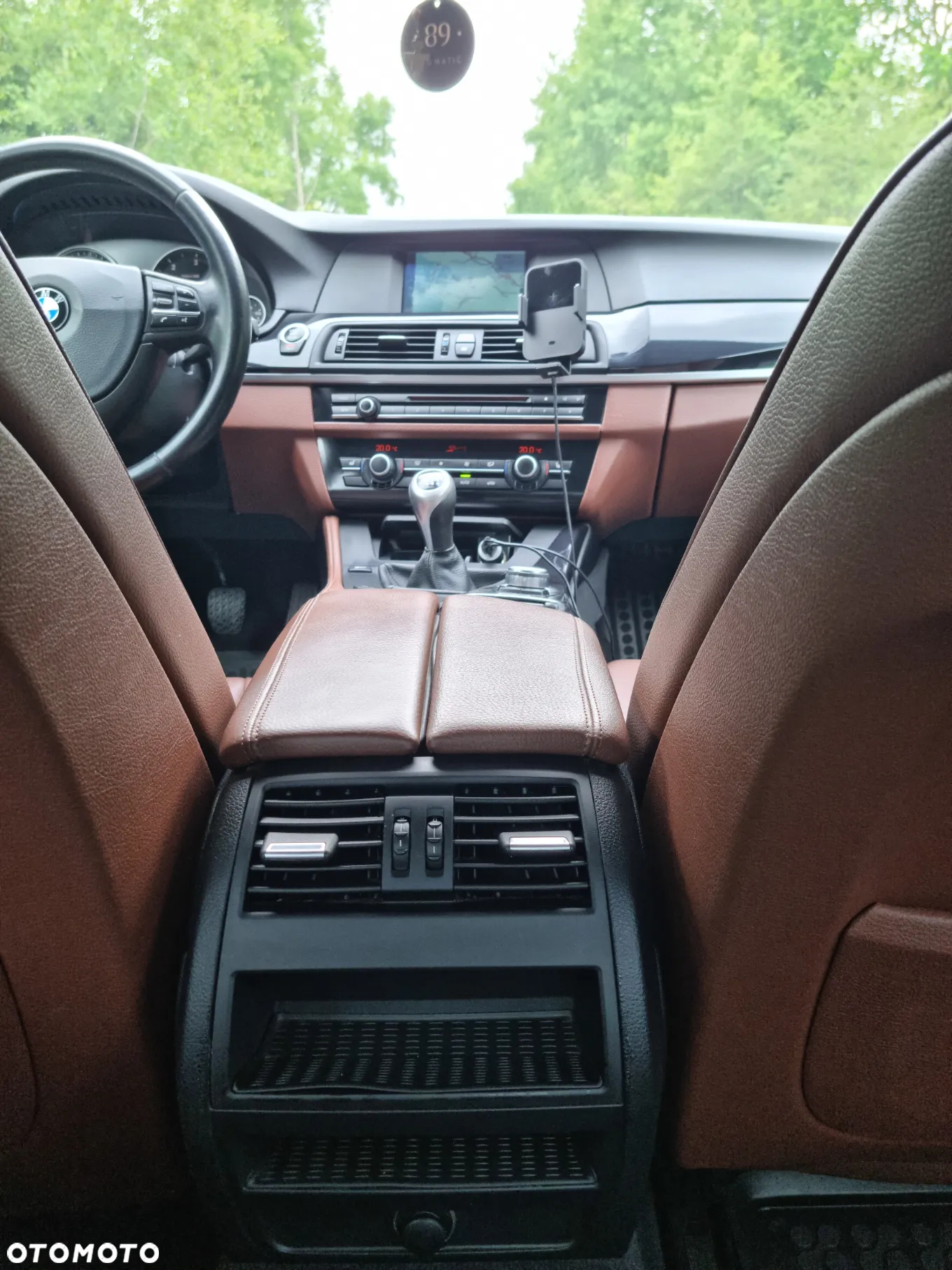 BMW Seria 5 520d - 24