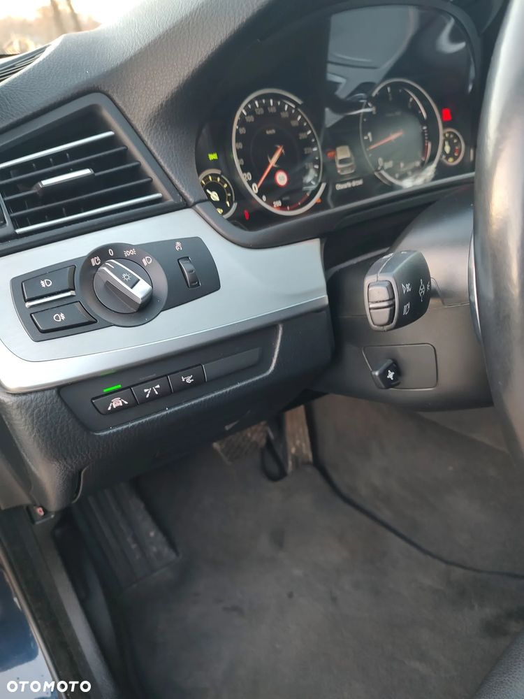 BMW Seria 5 535d Luxury Line - 34