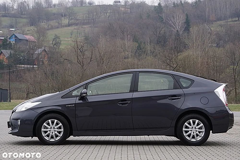Toyota Prius - 10