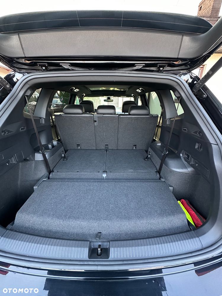 Volkswagen Tiguan Allspace 2.0 TDI SCR 4Motion DSG R-Line - 11