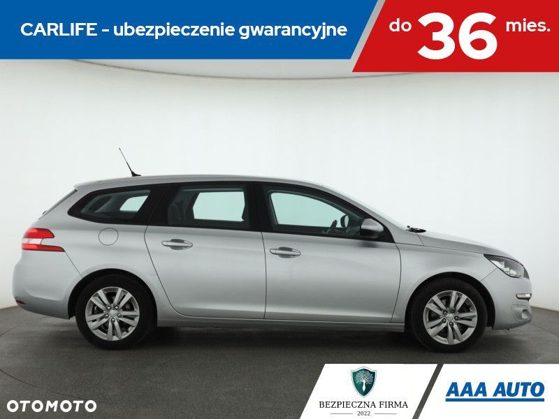 Peugeot 308 - 8