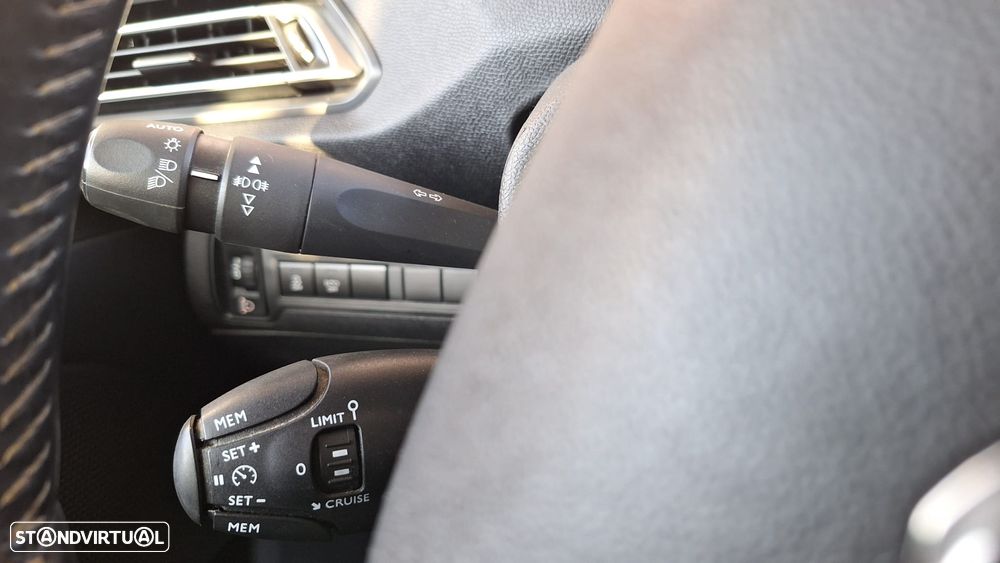 Peugeot 308 1.6 BlueHDi Style - 13