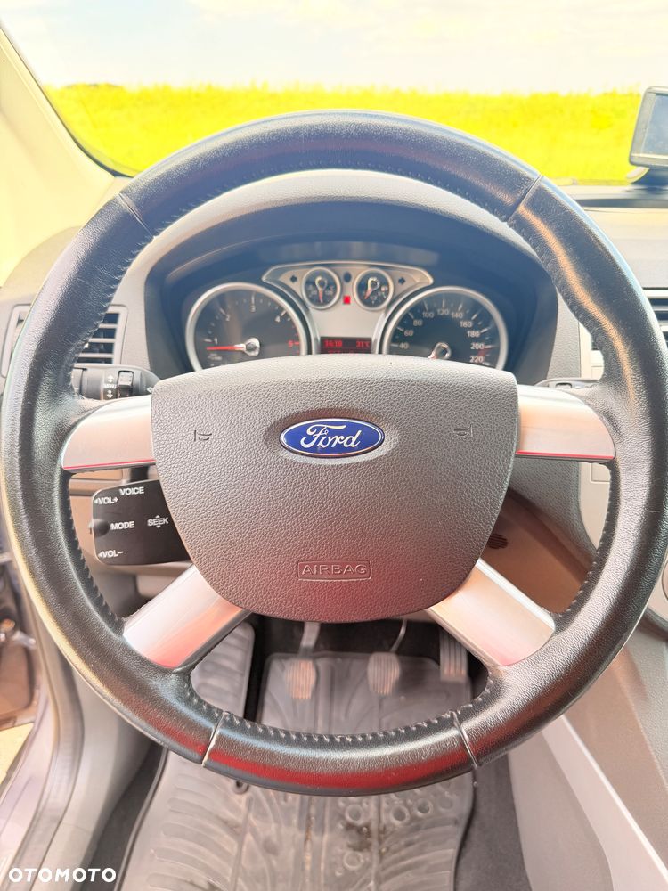 Ford Kuga 2.0 TDCi 4x4 Champions Edition - 37