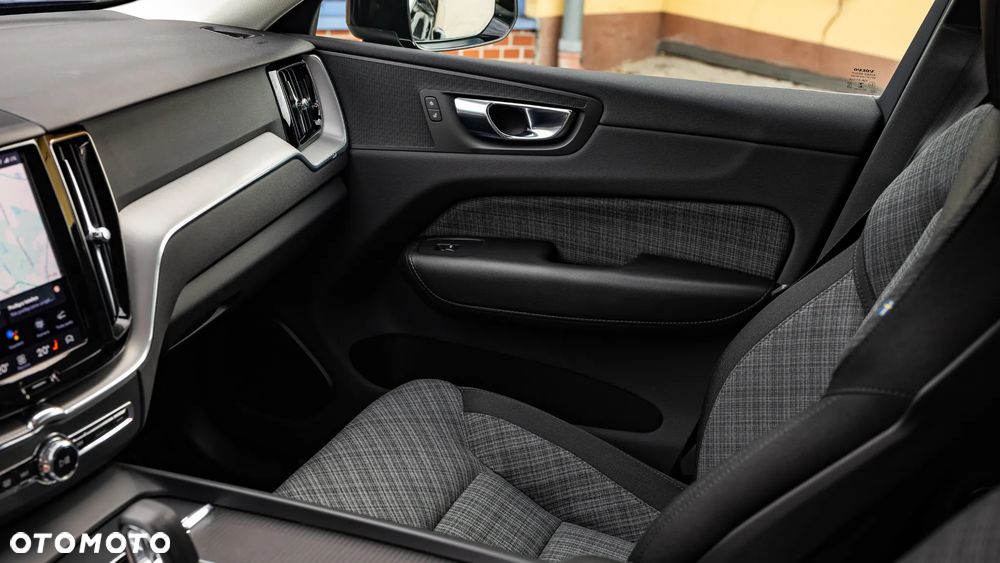 Volvo XC 60 B4 D Core - 20
