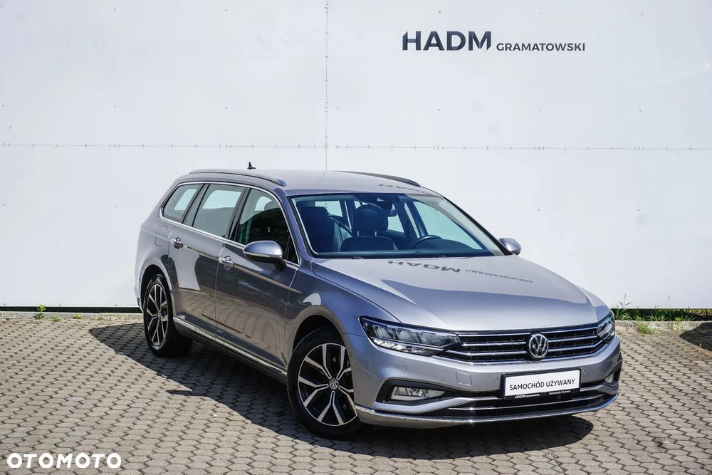 Volkswagen Passat 1.5 TSI EVO Elegance DSG - 1