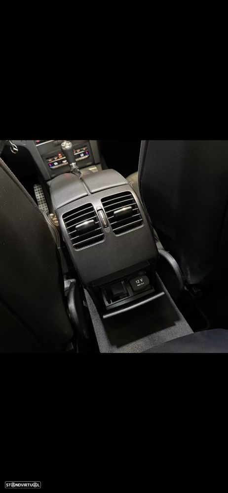 Mercedes-Benz E 250 CDi Elegance BlueEfficiency Auto - 29
