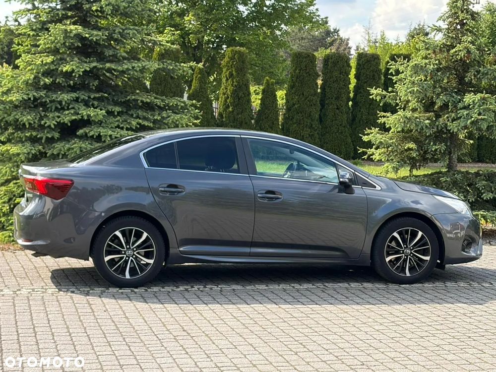 Toyota Avensis 2.0 D-4D Prestige - 5