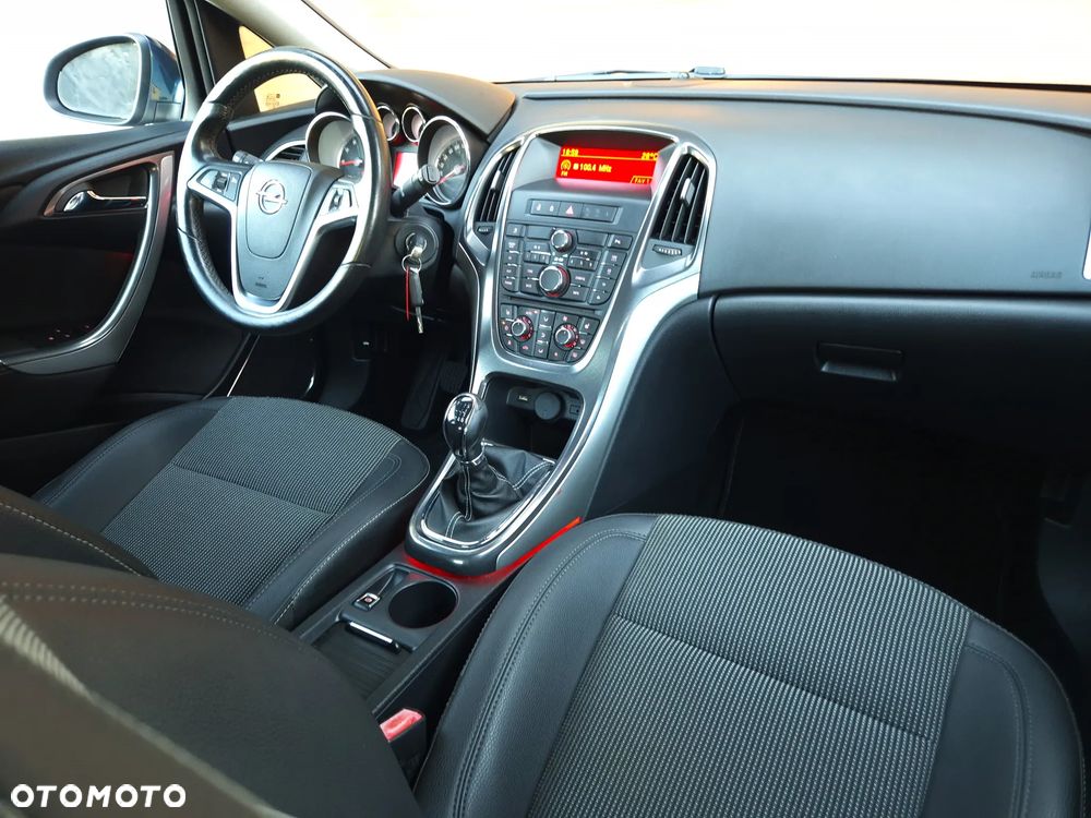 Opel Astra 1.6 Turbo Innovation - 31