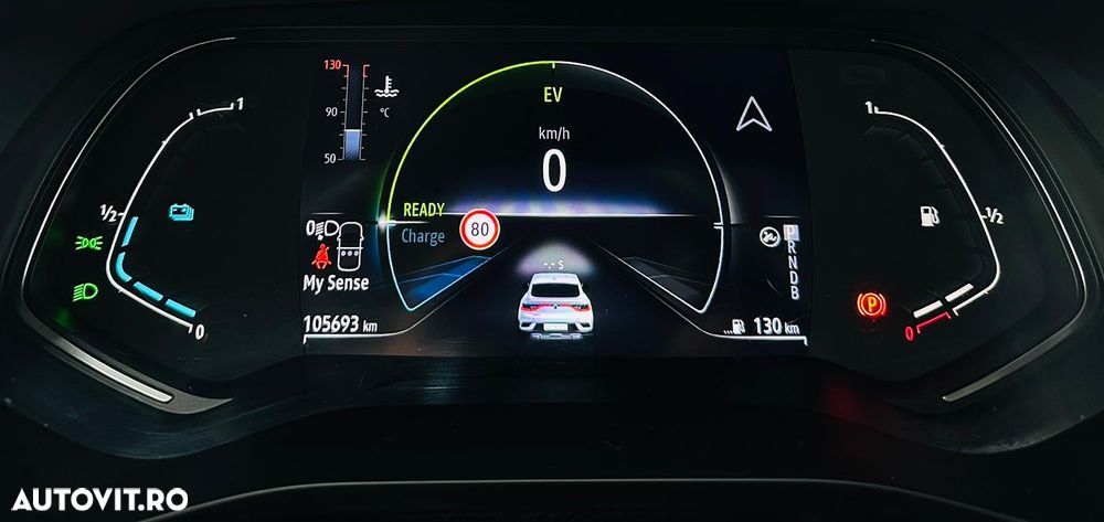 Renault Arkana E-TECH 145 INTENS - 32
