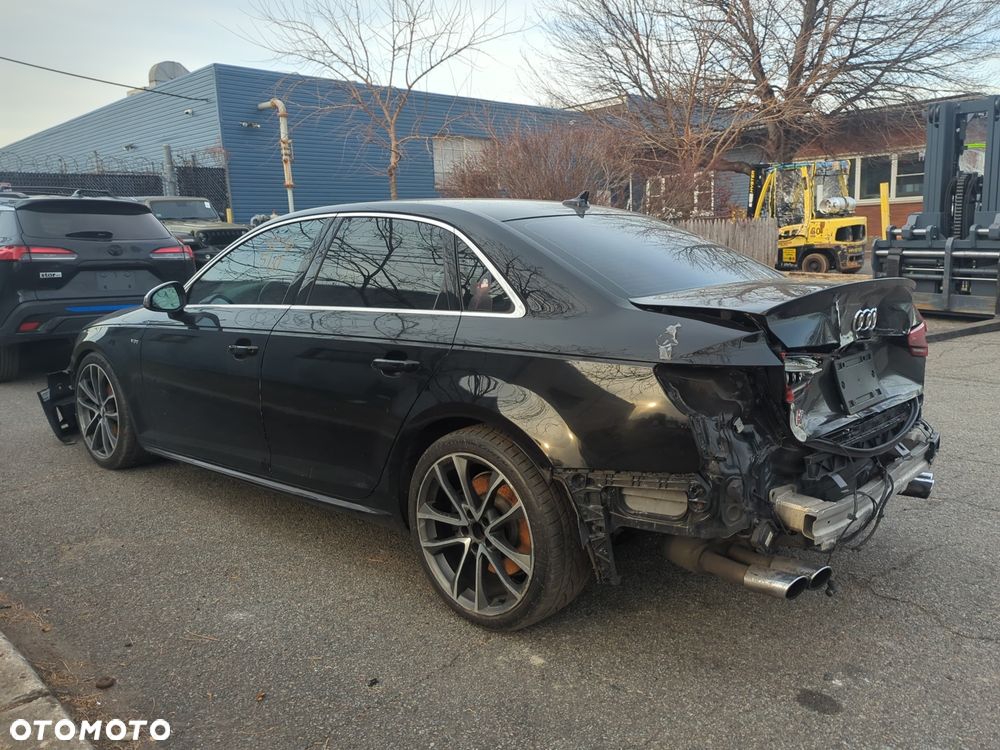 Audi S4 Limousine - 11