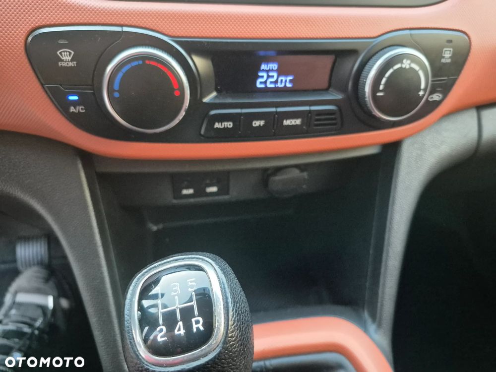 Hyundai i10 - 12