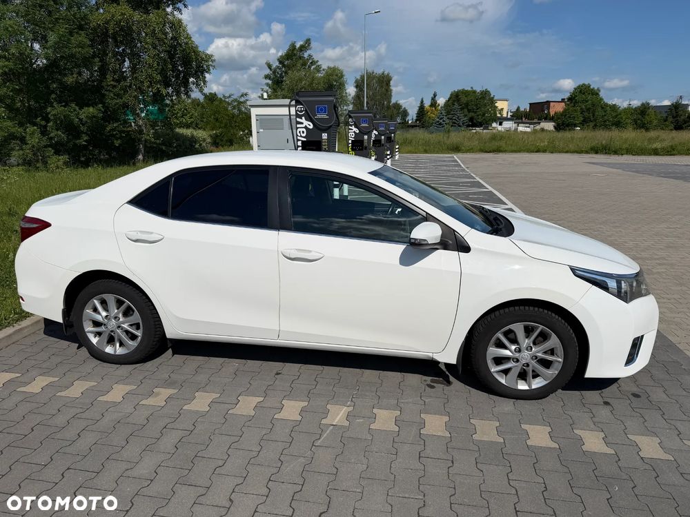 Toyota Corolla 1.6 Premium - 6