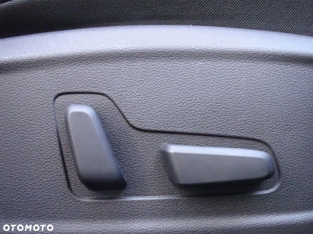 Hyundai Kona 1.6 T-GDI Premium 4WD DCT - 17