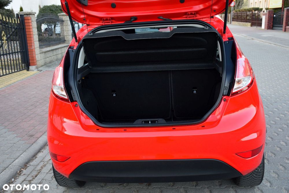 Ford Fiesta 1.25 Celebration - 20