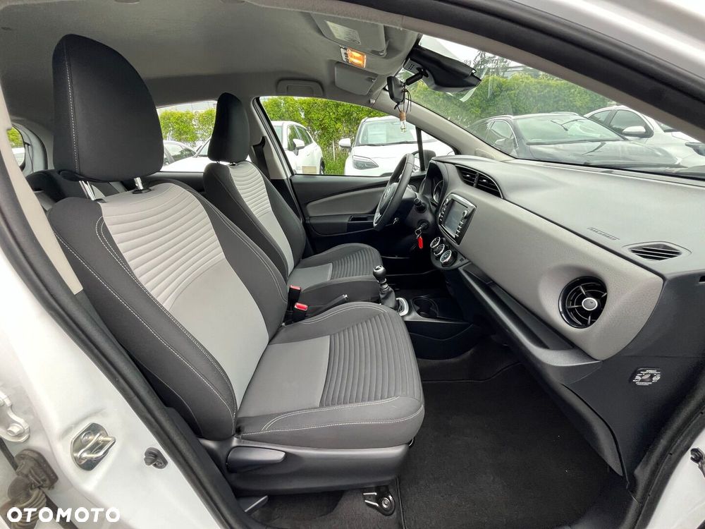 Toyota Yaris - 30
