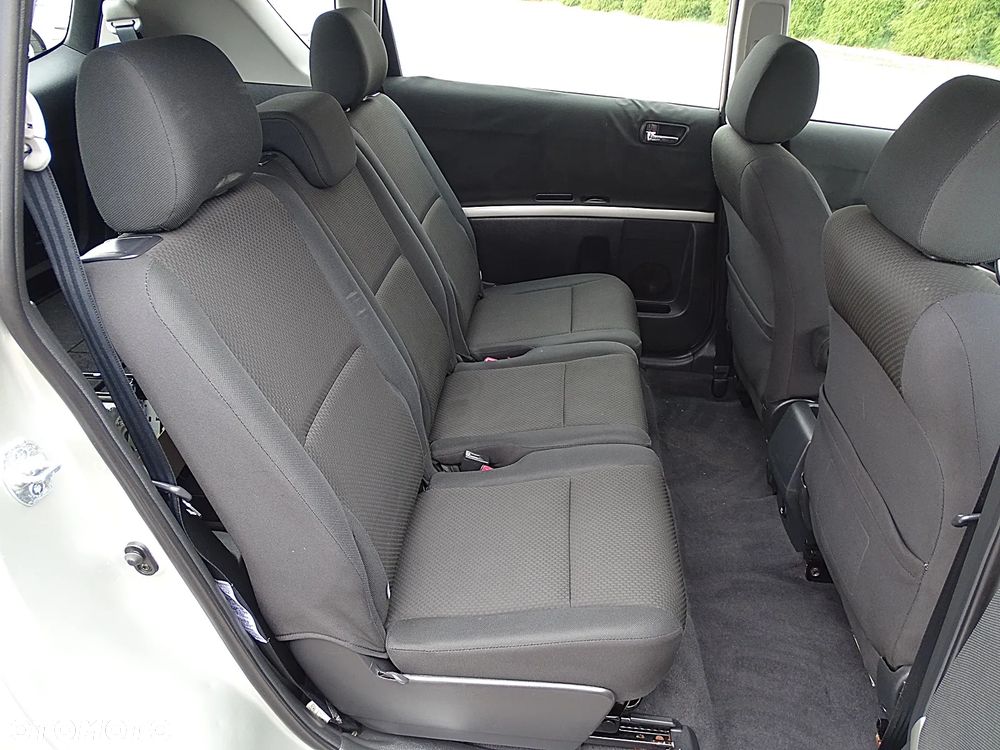 Toyota Corolla Verso 1.8 Prestige 7os - 30