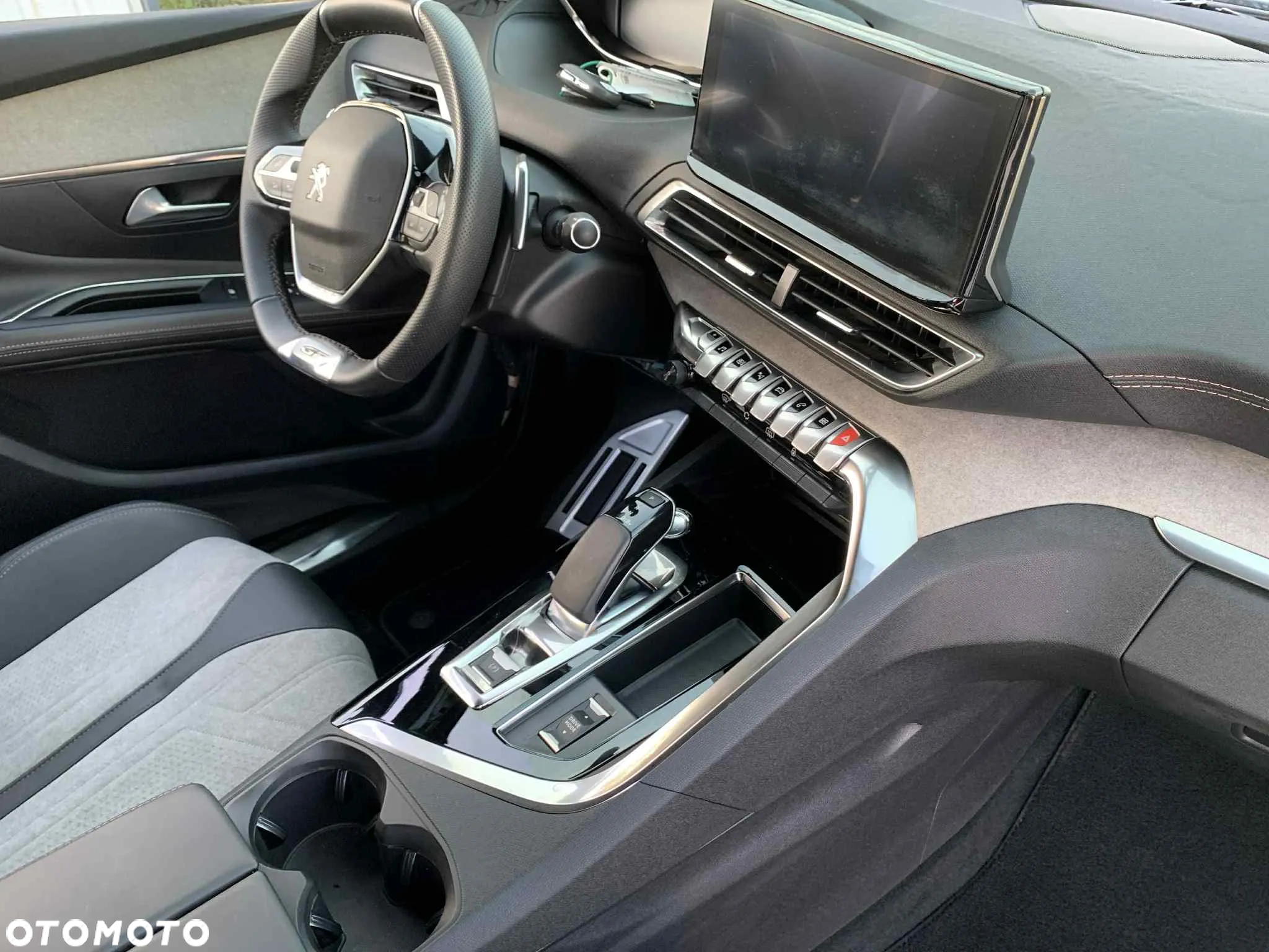 Peugeot 3008 1.6 PureTech HYbrid GT S&S EAT8 - 18