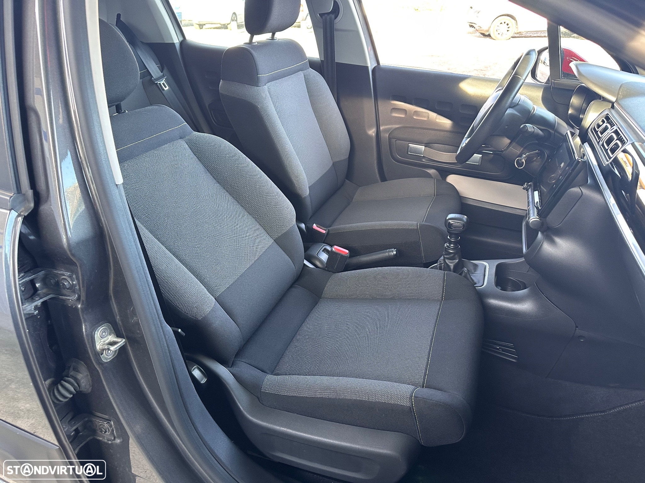 Citroën C3 1.2 PureTech Shine Pack - 11