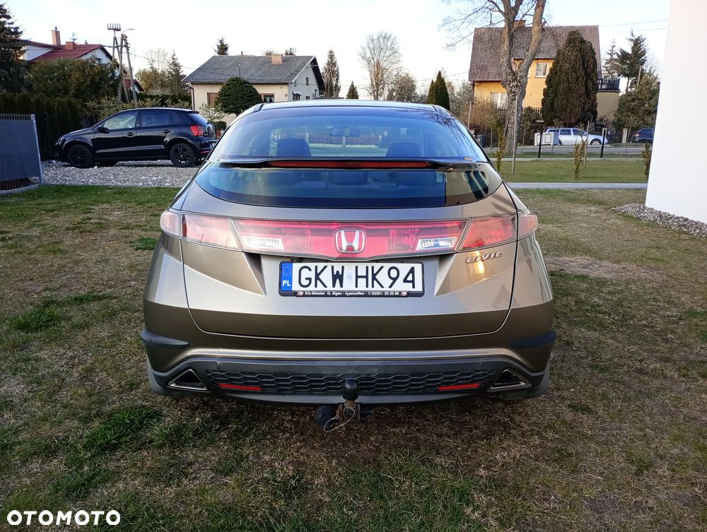 Honda Civic 1.8 Executive - 4