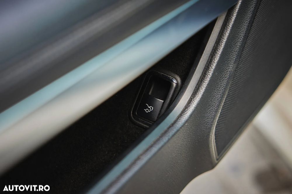 Mercedes-Benz E - 11