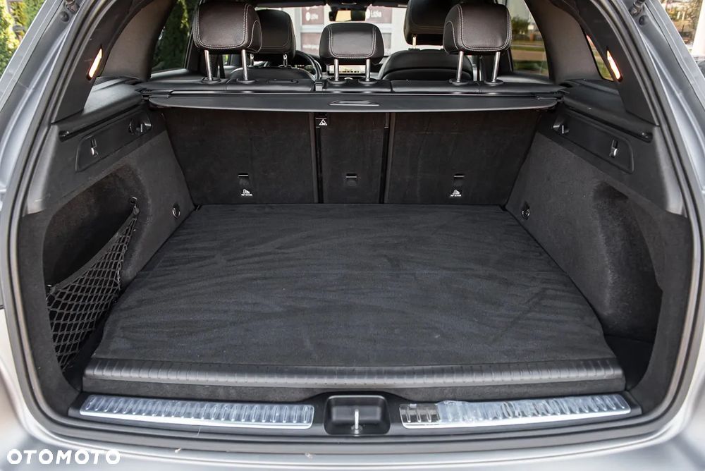 Mercedes-Benz GLC 300 de 4Matic 9G-TRONIC AMG Line - 35