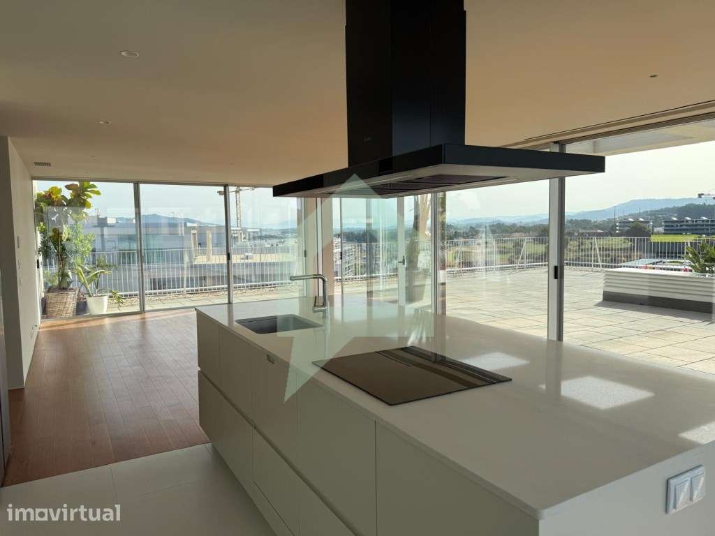 Apartamento T4 com vistas únicas em Barcelinhos, Barcelos. - Grande imagem: 4/40