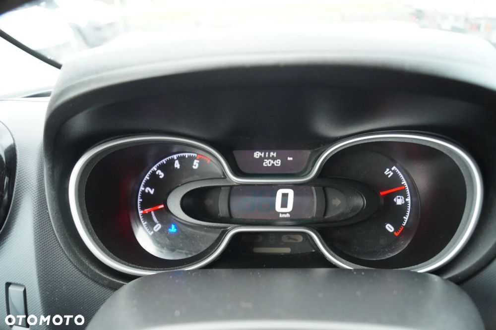 Opel Vivaro - 16