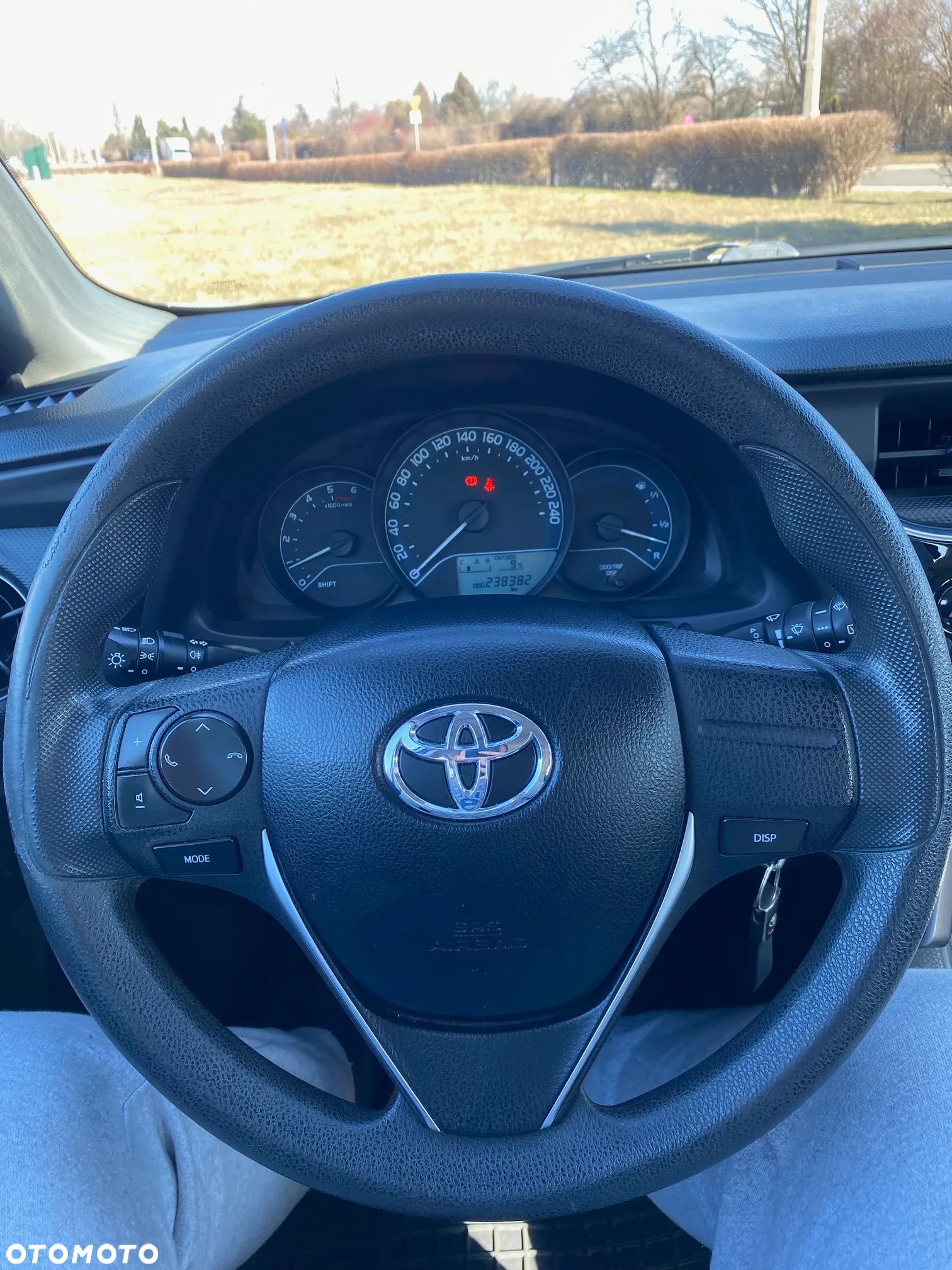 Toyota Auris 1.4 D-4D Active - 9