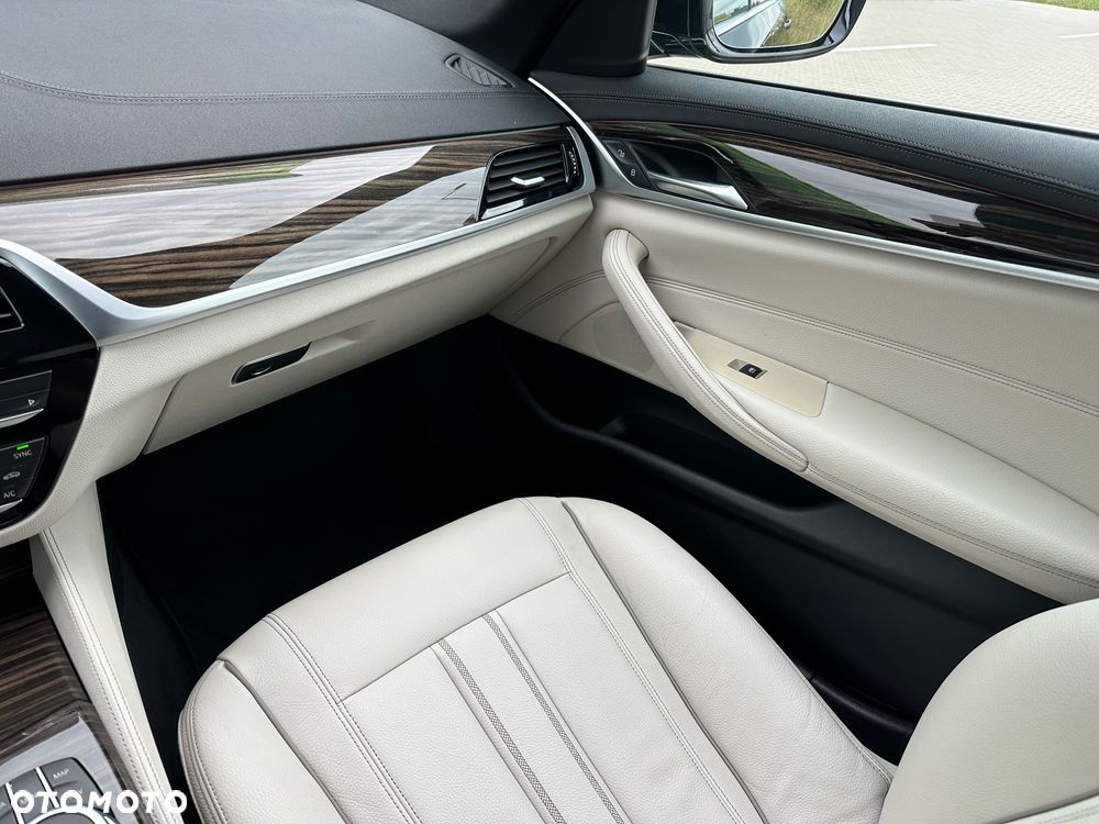 BMW Seria 5 520d xDrive mHEV Luxury Line - 15