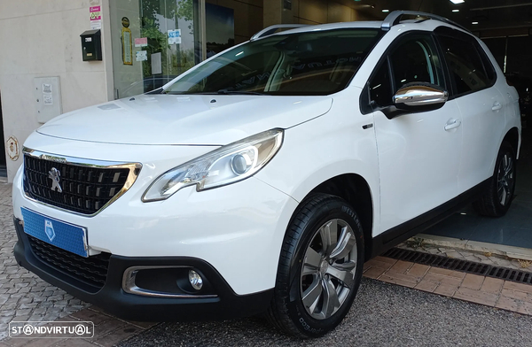 Peugeot 2008 1.2 PureTech Style