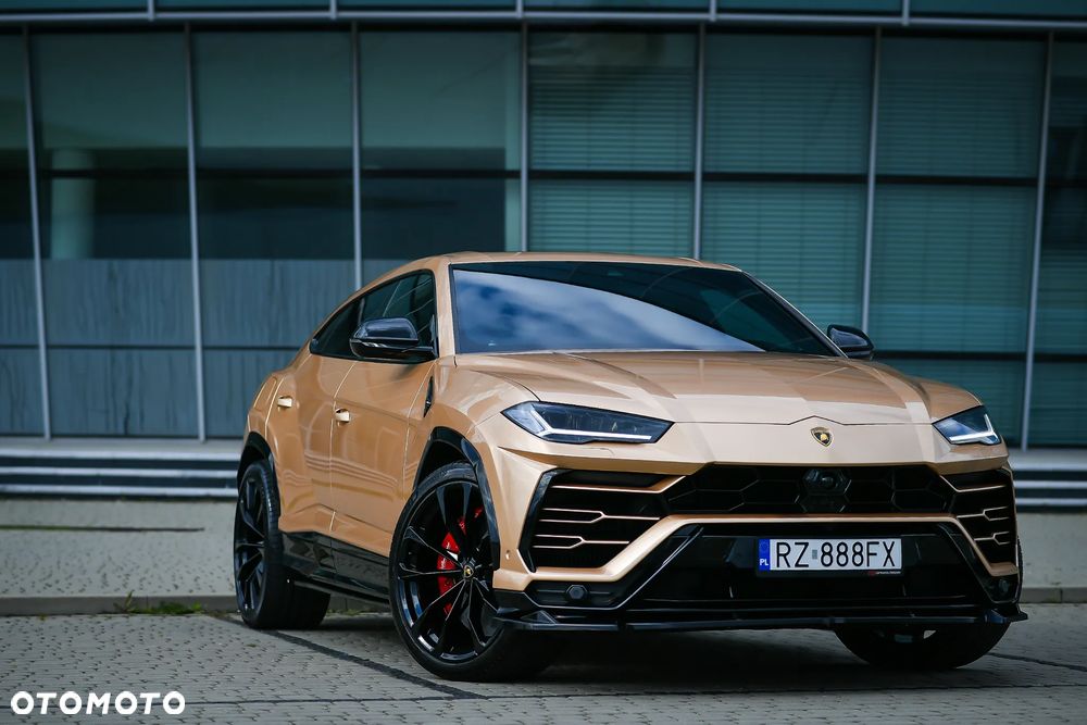 Lamborghini Urus Standard - 3