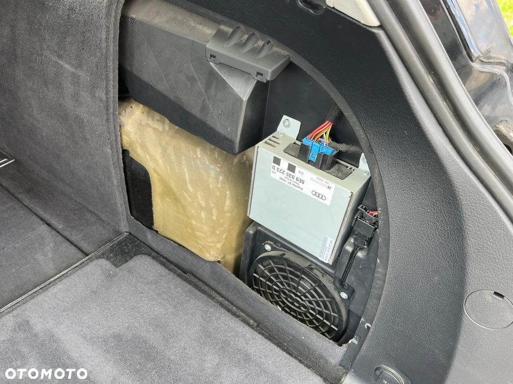 Audi A4 Avant 2.0 TDI - 22