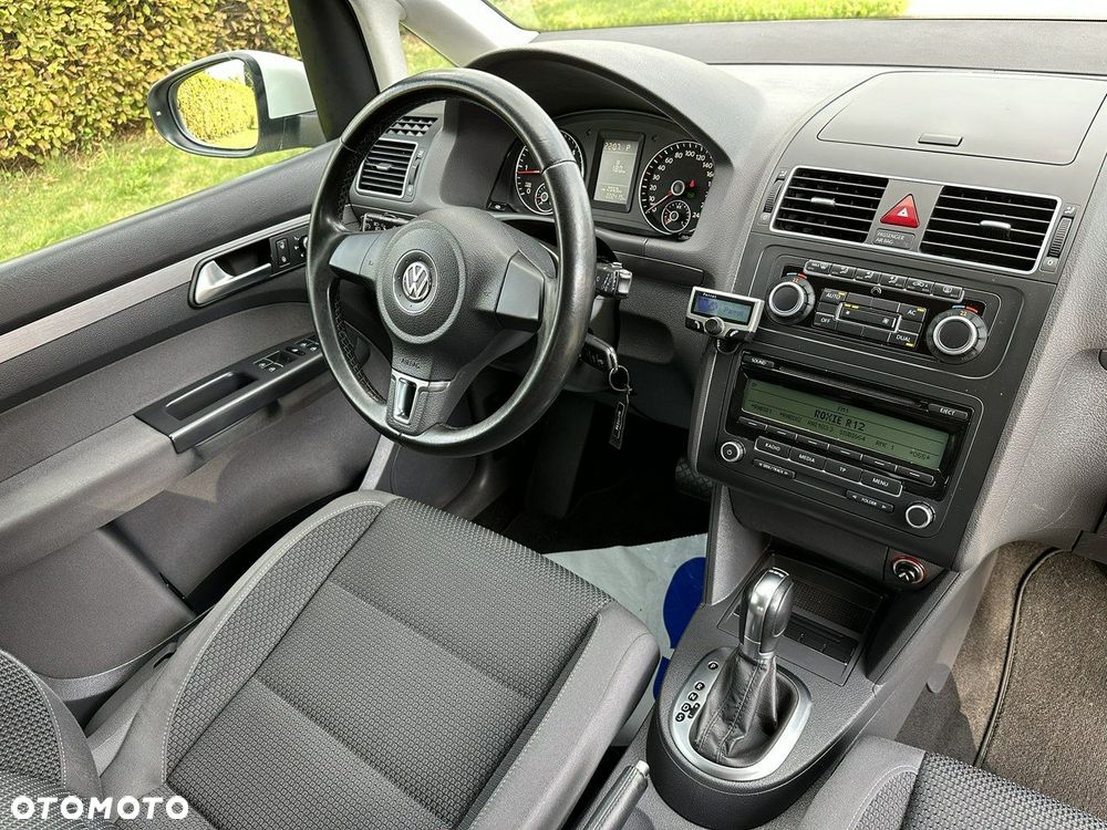 Volkswagen Touran 1.6 TDI DPF Trendline DSG - 13