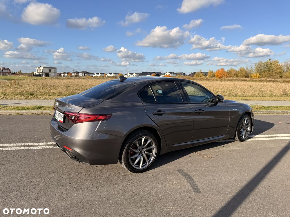 Alfa Romeo Giulia 2.0 Turbo Veloce - 5