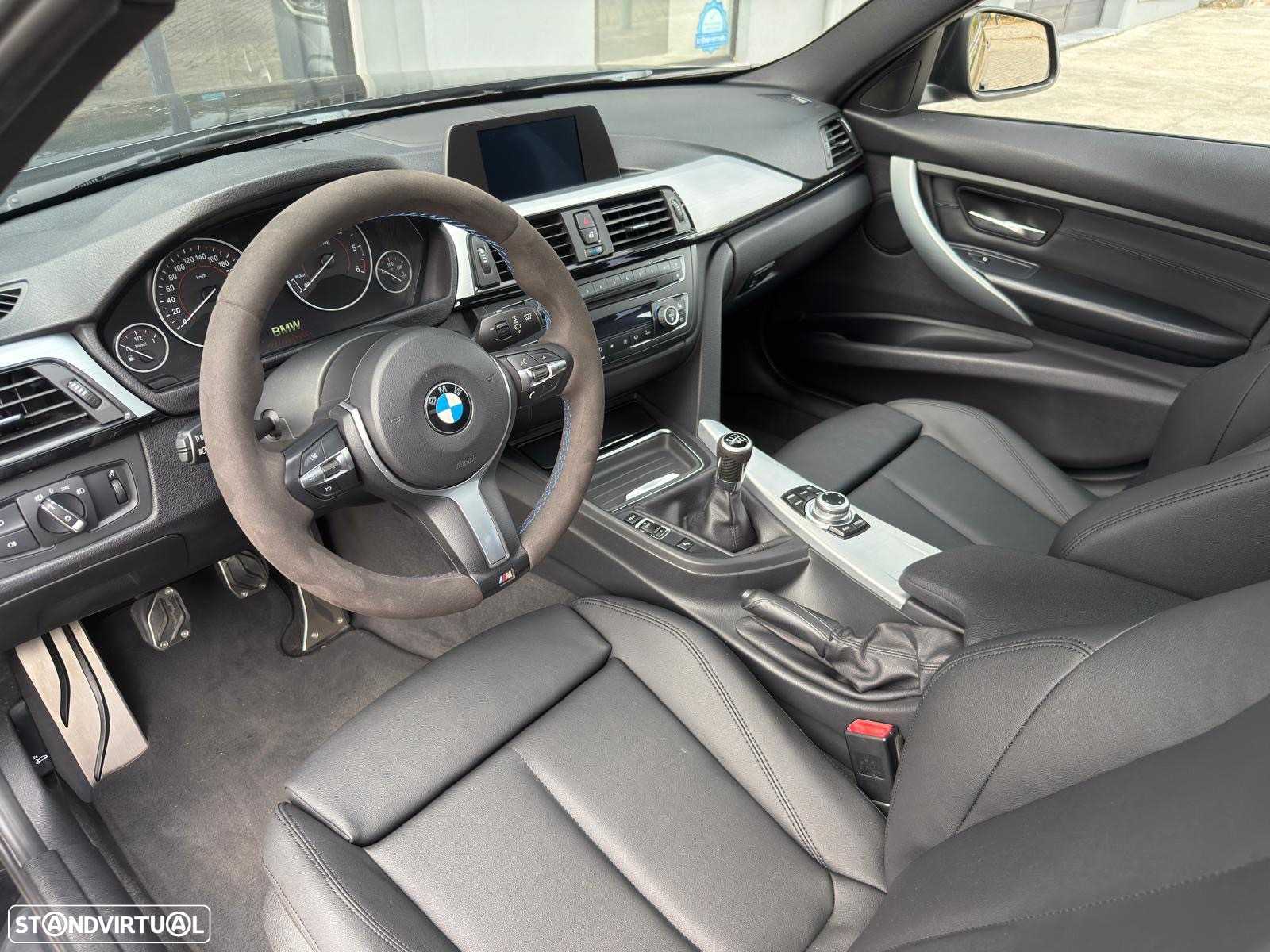 BMW 320 d Pack M - 13