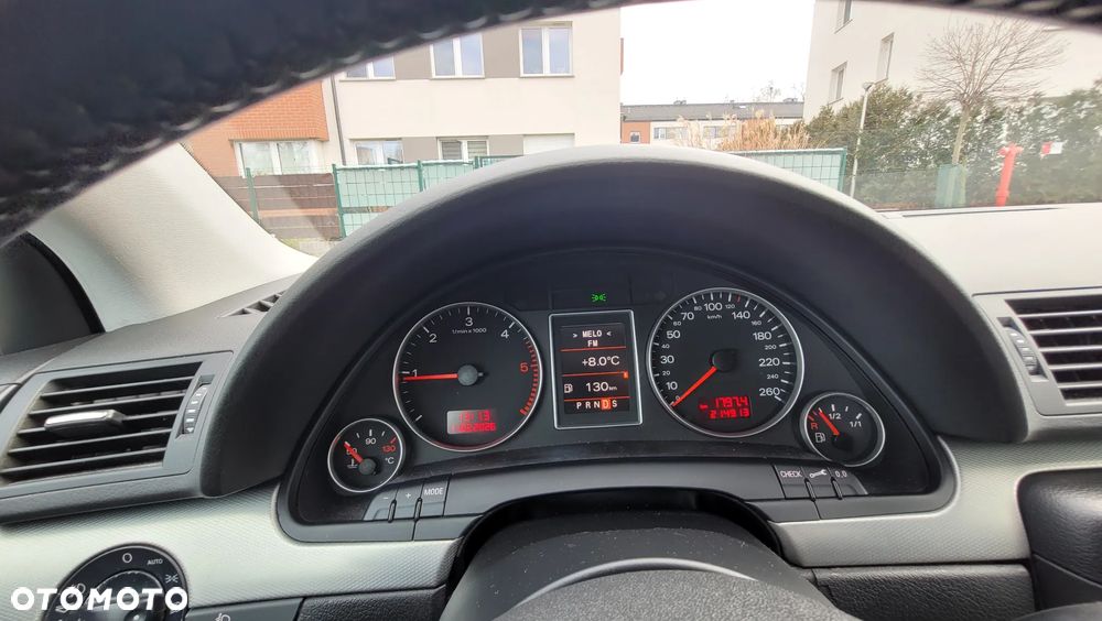 Audi A4 Avant - 10