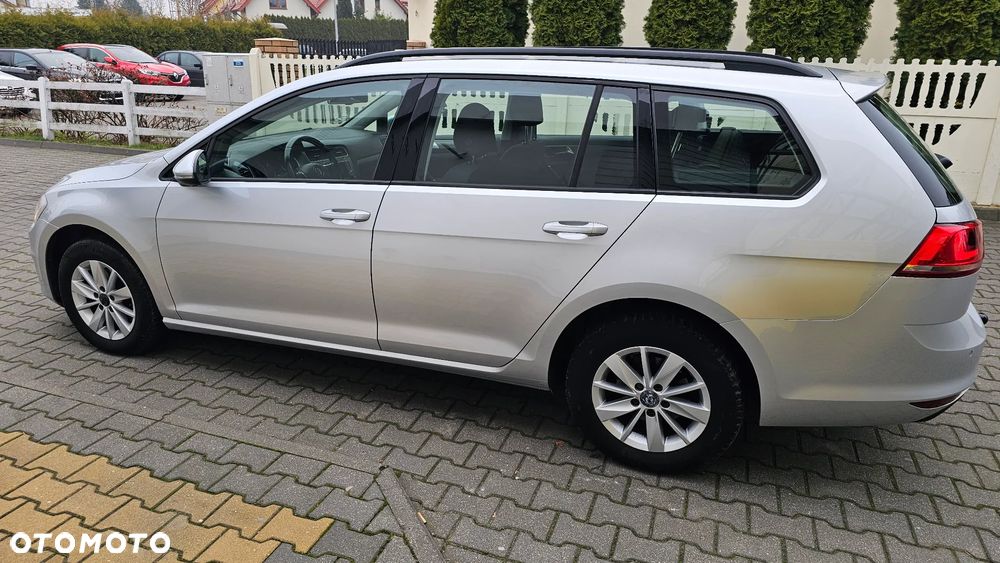 Volkswagen Golf 1.6 TDI BlueMotion Comfortline - 7