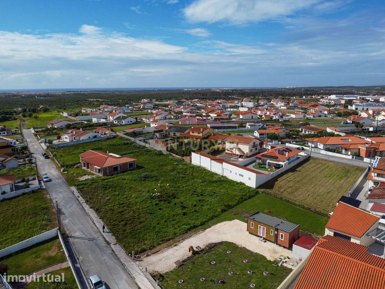 TERRENO URBANO PARA CONSTRUÇÃO EM VIEIRA DE LEIRIA COM  1.039 m² - Grande imagem: 5/8