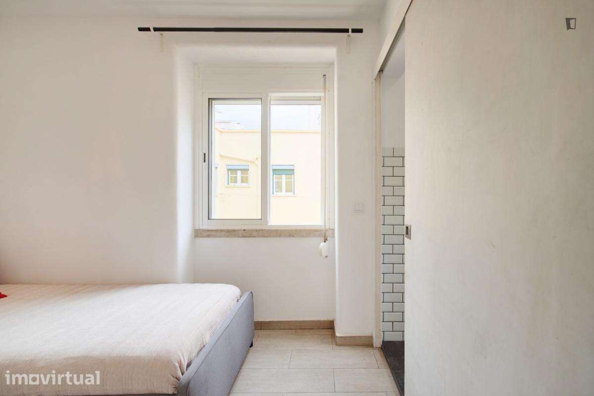 Quarto - localizado em Roma-Areeiro Lisbon - Grande imagem: 2/24