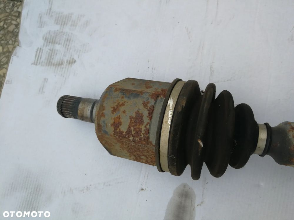 Półoś prawa Audi A3 8P 2.0 FSI Automat DSG  HFT - 6