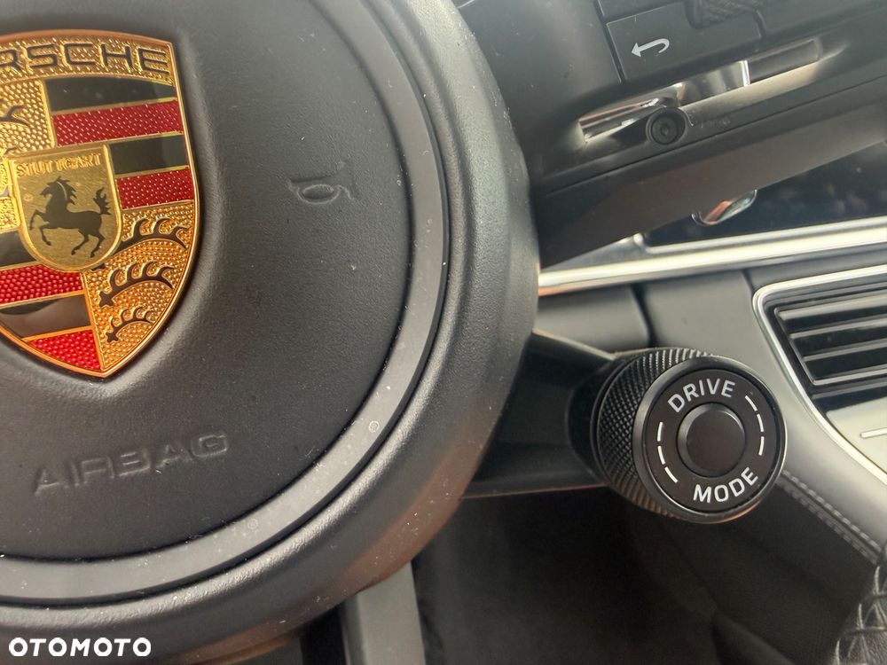 Porsche Panamera 4S GPF Executive - 21
