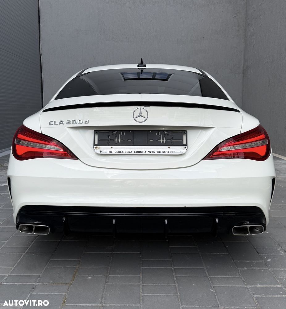 Mercedes-Benz CLA 200 - 13