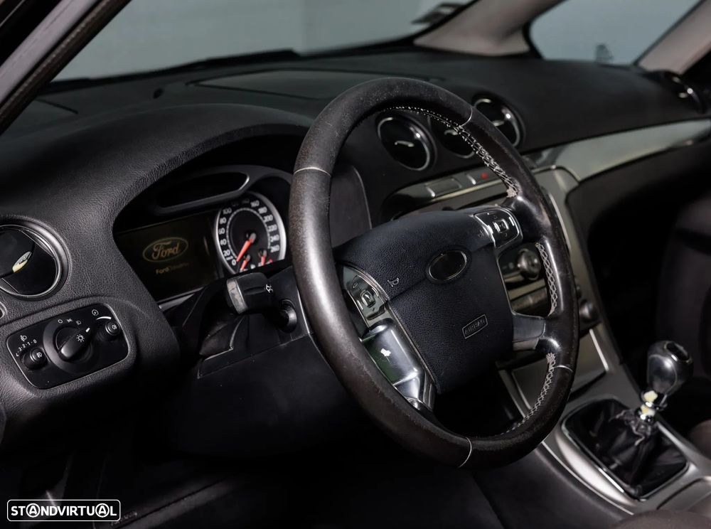 Ford S-Max 2.0 TDCi Titanium 5L - 3