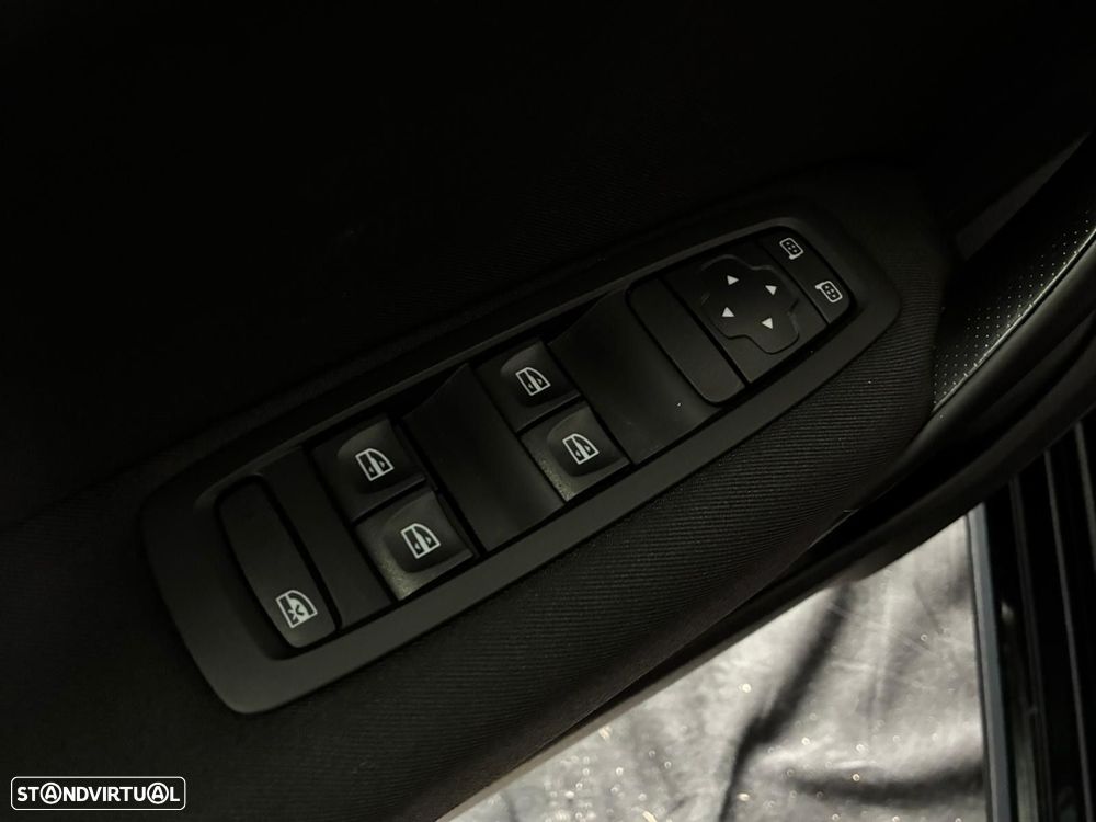 Renault Mégane Sport Tourer 1.5 Blue dCi Equilibre EDC - 22