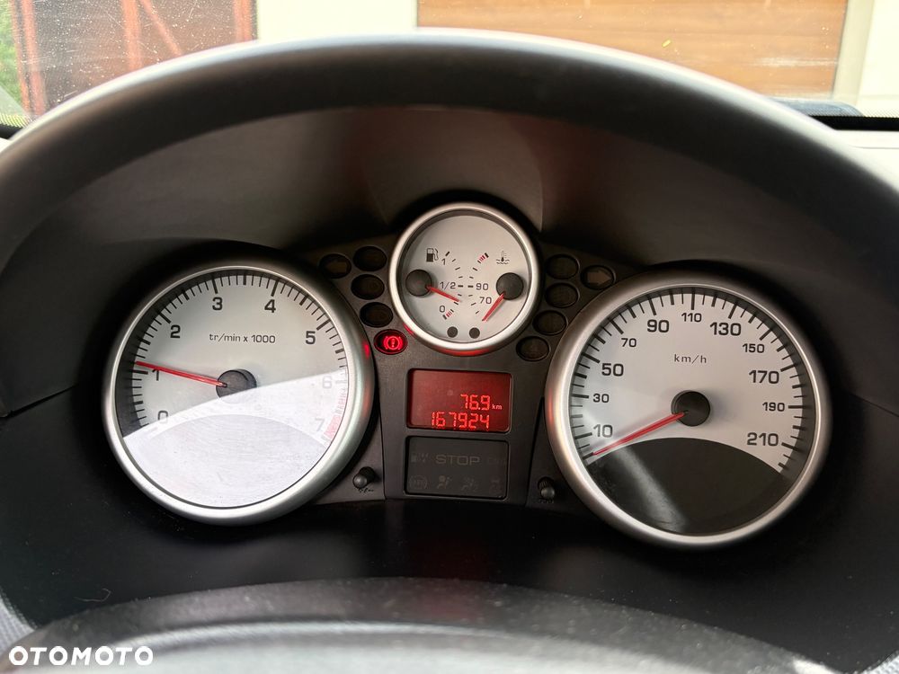 Peugeot 206 plus - 22